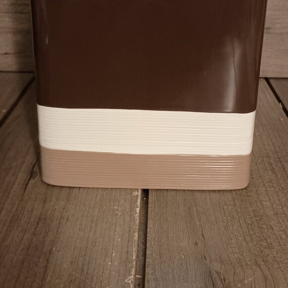 DKNY Donna Karan Tissue Box Cover Brown White Beige - Picture 4 of 10